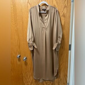 Elegant Tan Women's Dress from Banana Republic